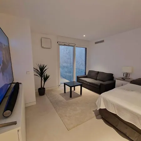 Luxury And Private Jacuzzi 300 Meters From The Benalmadena