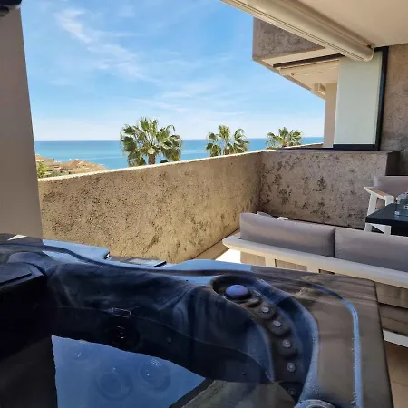 Luxury And Private Jacuzzi 300 Meters From The Apartment *