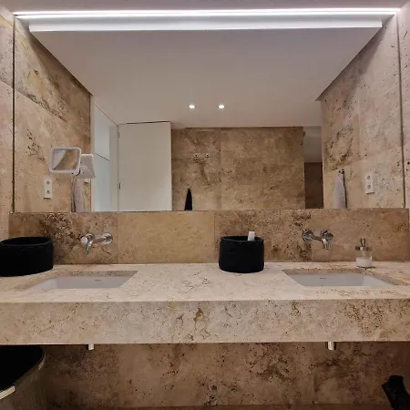 Luxury And Private Jacuzzi 300 Meters From The Apartment