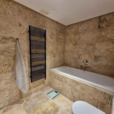 Apartment Luxury And Private Jacuzzi 300 Meters From The Benalmadena