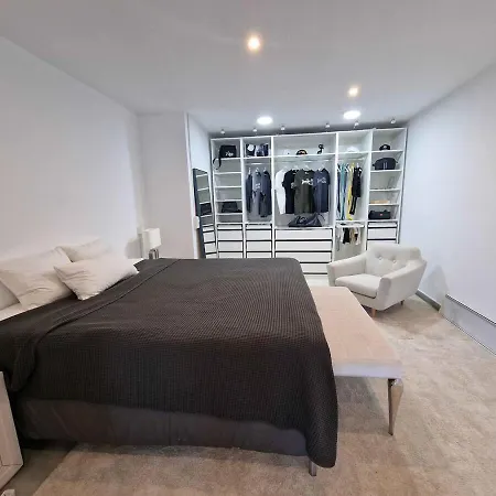 Luxury And Private Jacuzzi 300 Meters From The Apartment Benalmadena